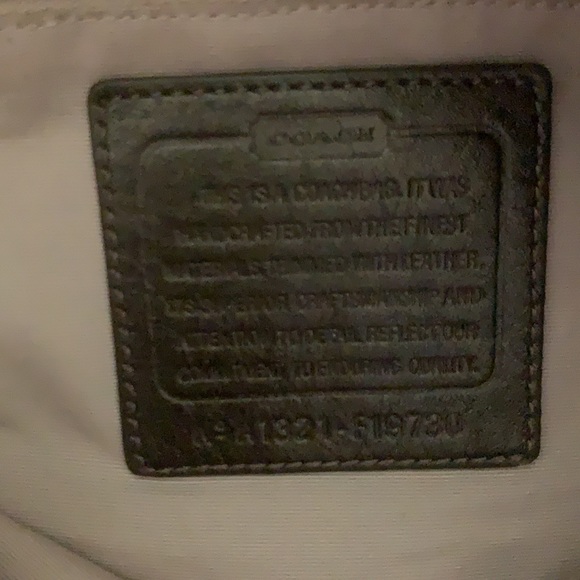 • FINAL - Authentic Coach purse • - Picture 7 of 11